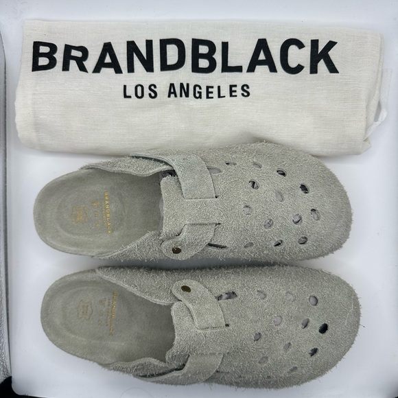 NEW BrandBlack Men’s Size 9 Carrerra Suede Slip On Mules Shoes in Mint
